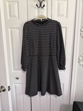 Ann Taylor Black and Gray Plaid Long-Sleeve Fit & Flare Dress